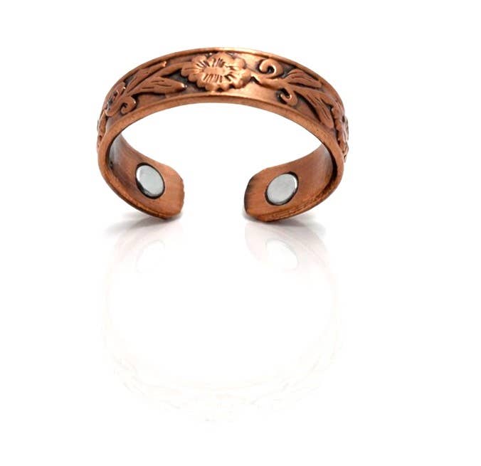 Copper flower magnet ring