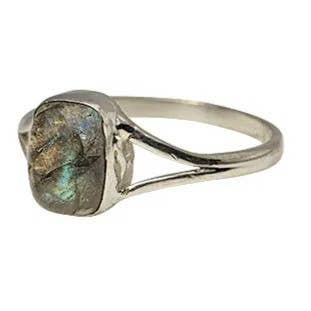 Labradorite Sterling Silver Ring: 8
