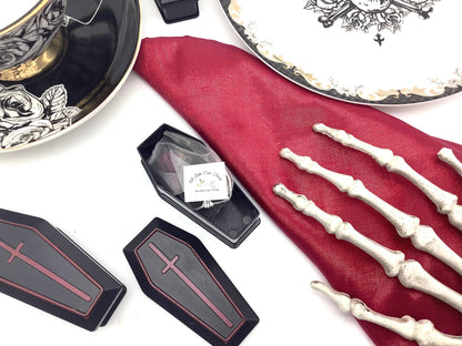Black Tea and Roses in a Halloween Coffin Box