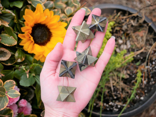 Pyrite Merkaba **CHIPPED GREADE B